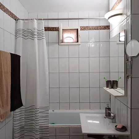アパート Adi's Apparthotel